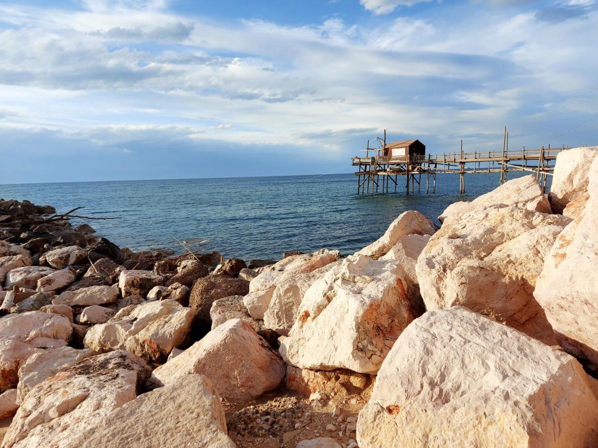I Tre Marchi Rooms / Camera Mare Термоли Экстерьер фото