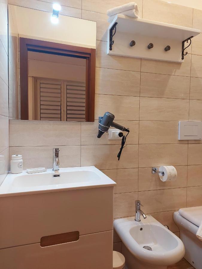 I Tre Marchi Rooms / Camera Mare Термоли Экстерьер фото