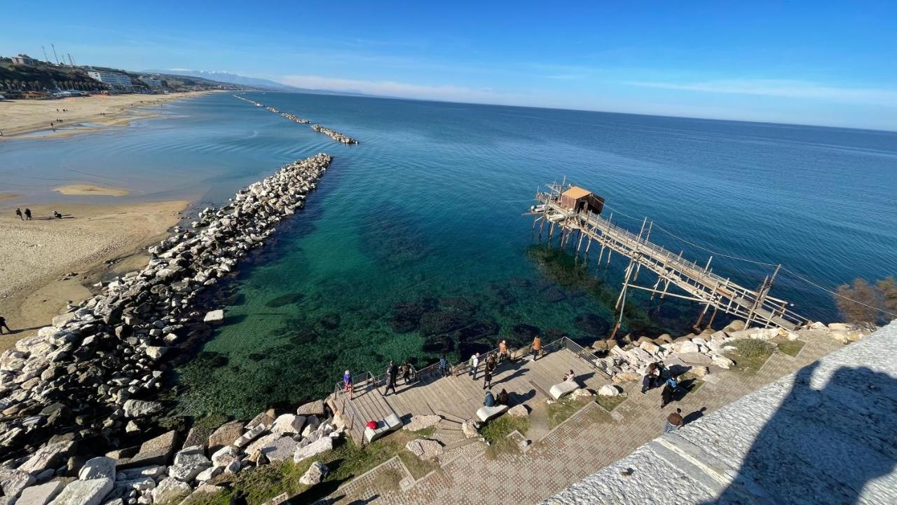 I Tre Marchi Rooms / Camera Mare Термоли Экстерьер фото